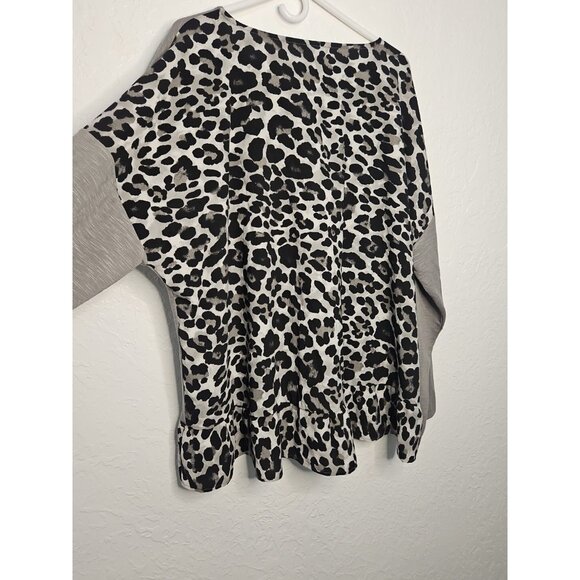 Womens Sz 26/28W Gray Leopard Print Long Sleeve Blouse Ruffle Mob Wife Soft - Picture 6 of 11